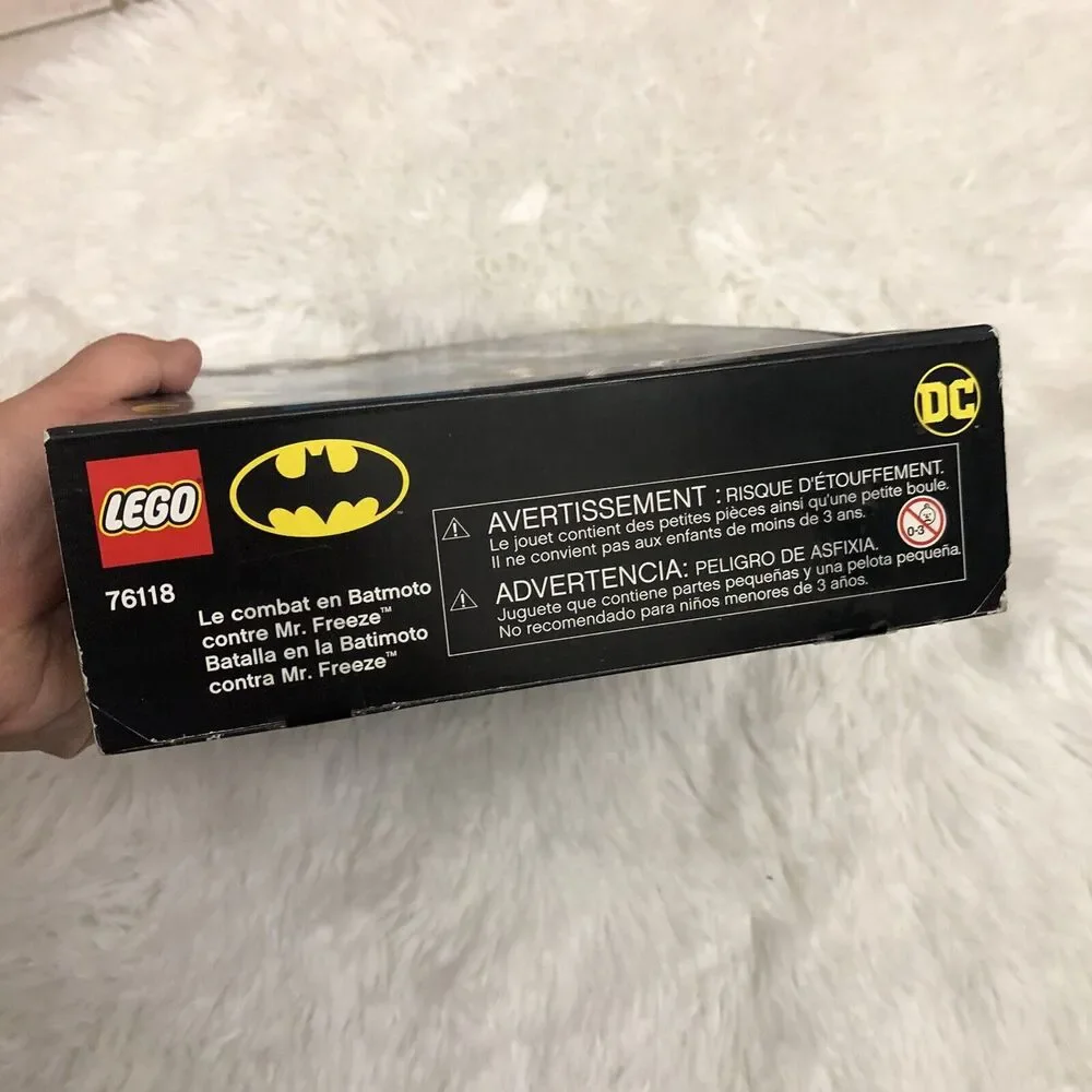 New LEGO 76118 Mr Freeze Batcycle Battle Batman Robin Building Toy Retired